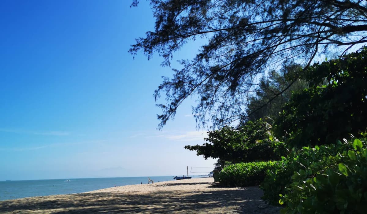 Batu Ferringhi Beach